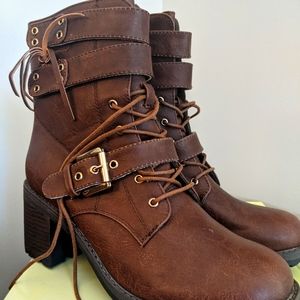 Chase & Chloe Chunky Combat Boots Cognac Brown
